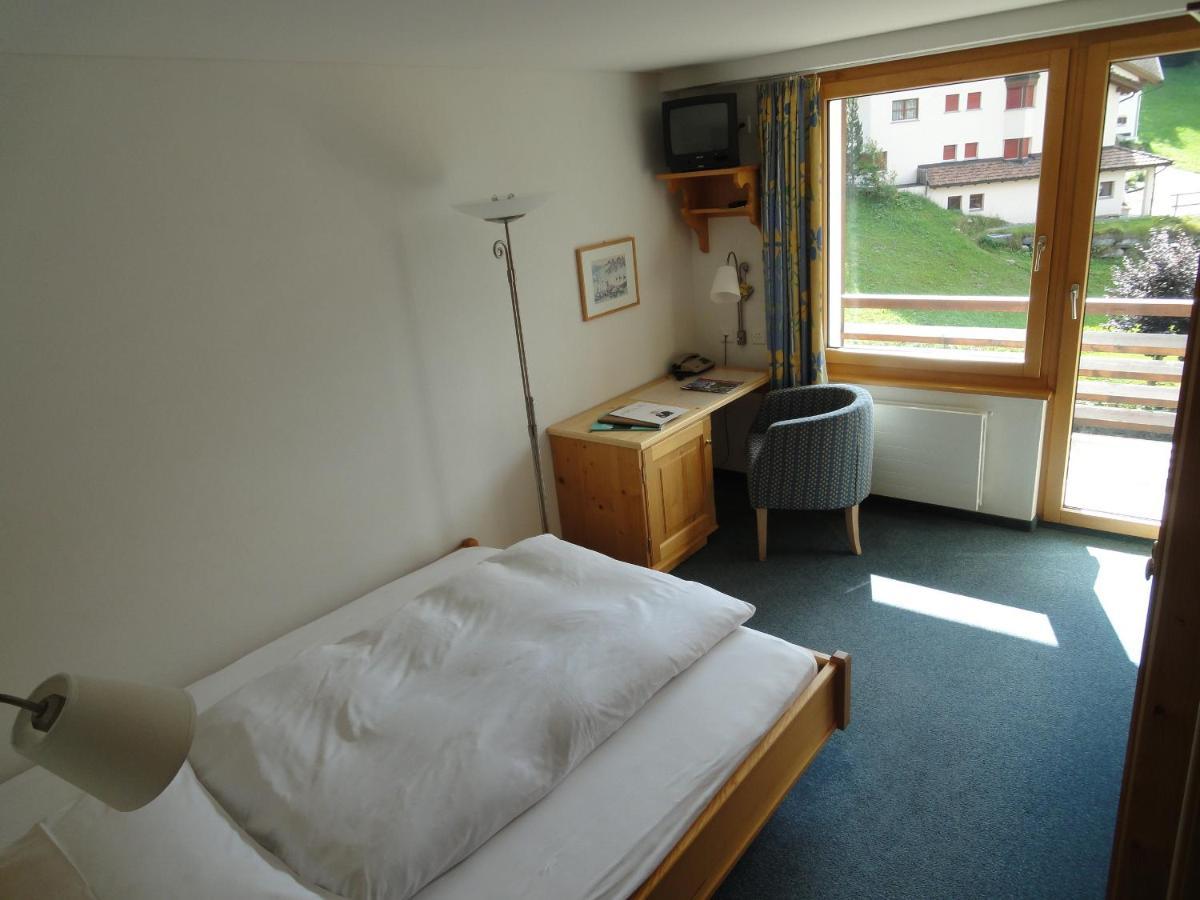 Hotel Alpina พาร์พาน ภายนอก รูปภาพ
