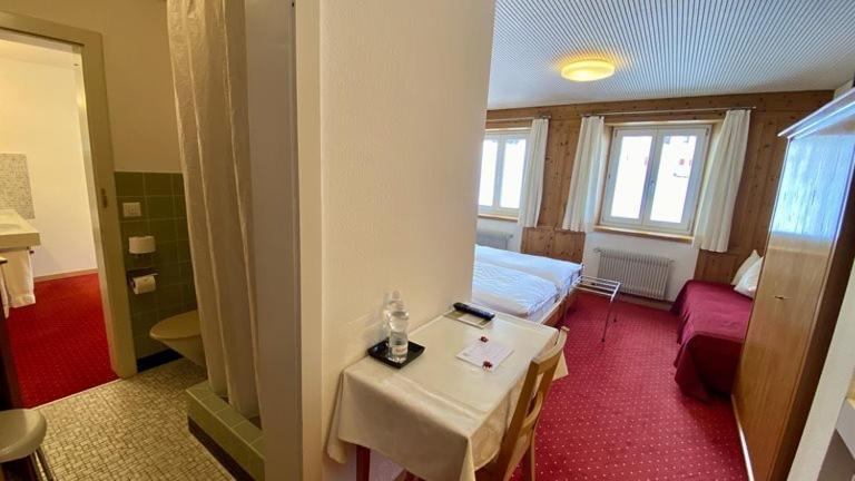 Hotel Alpina พาร์พาน ภายนอก รูปภาพ