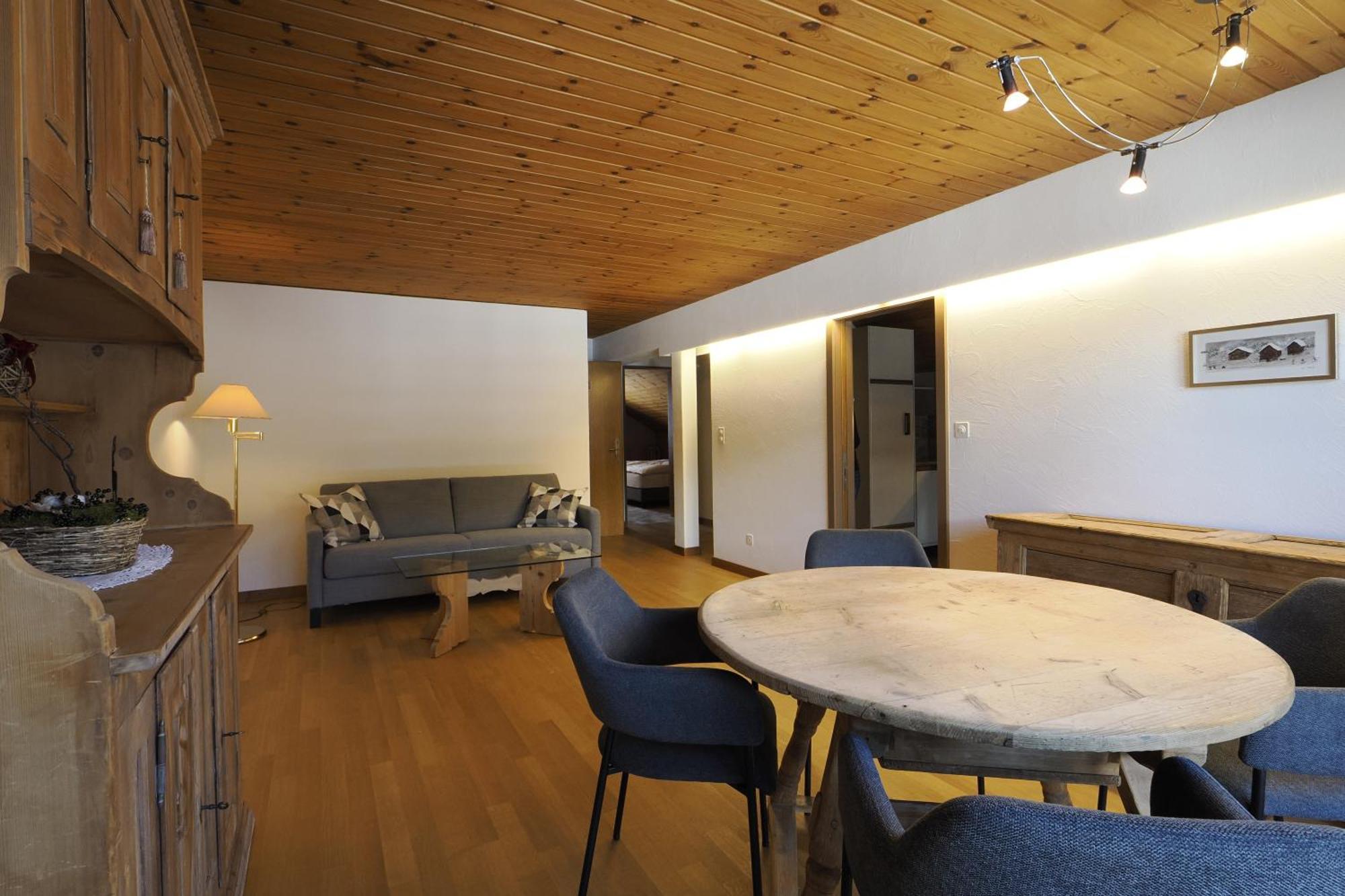Hotel Alpina พาร์พาน ภายนอก รูปภาพ